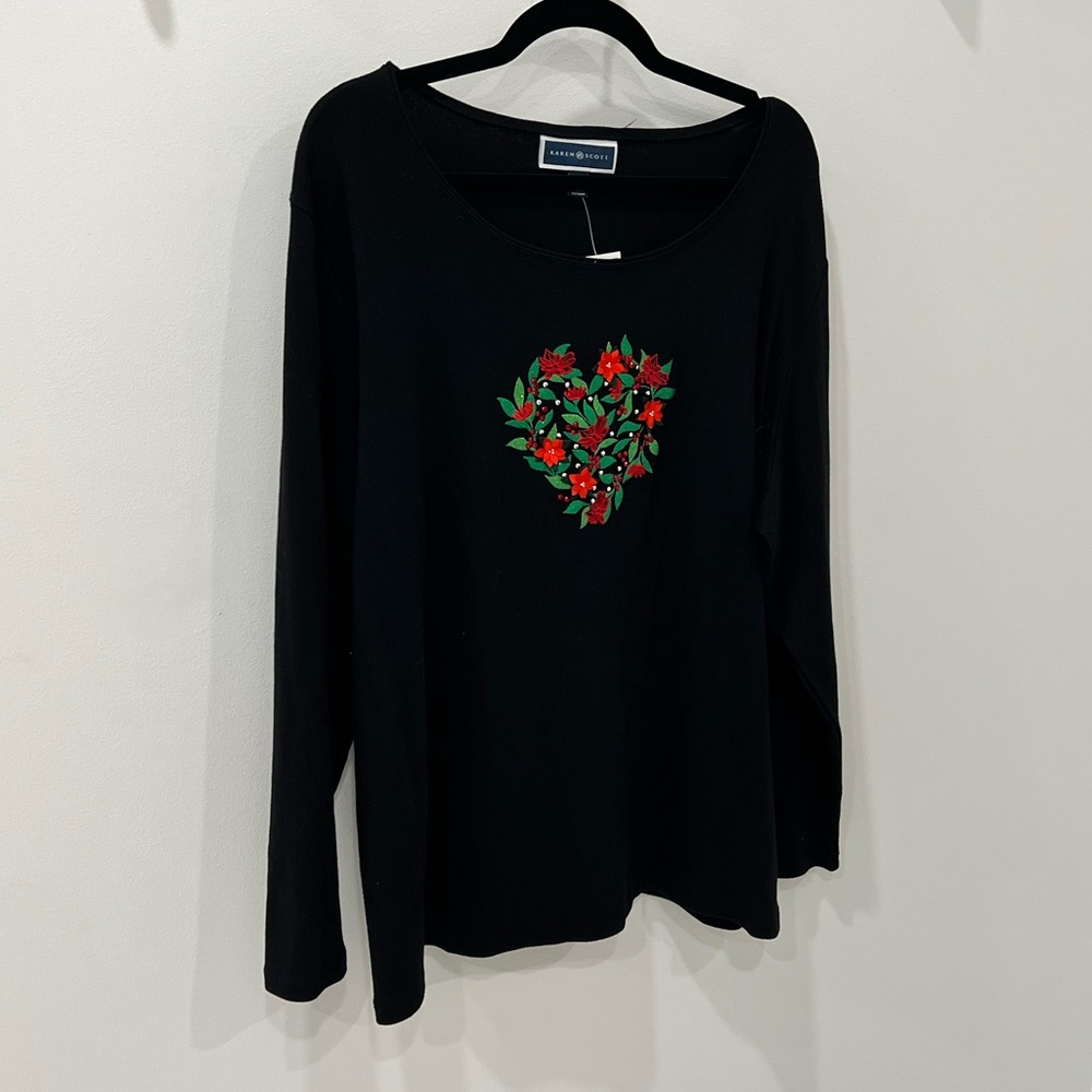 2X Karen Scott holiday top